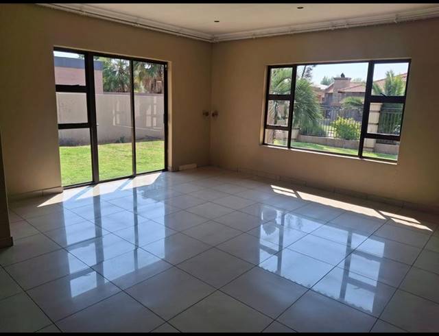 4 BEDROOM PROPERTY TO RENT IN VANDERBIJLPARK SE 8